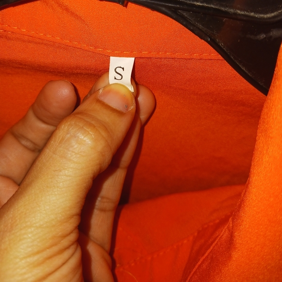 Women Orange collared buttoned long sleeve shirt - Picture 4 of 9